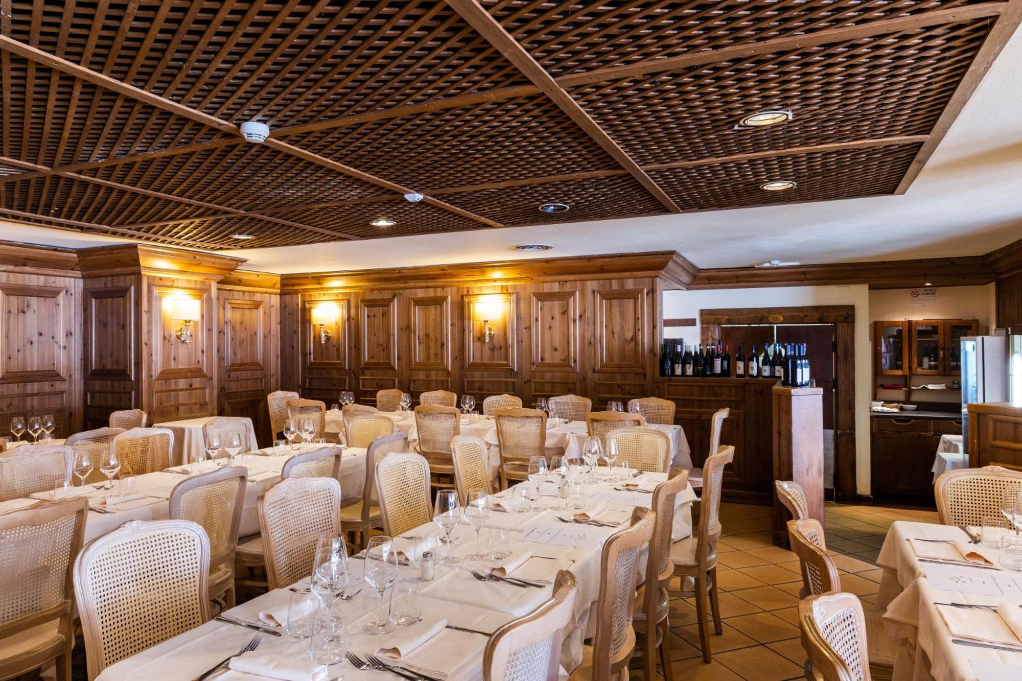 Hotel Alaska Cortina Cortina dʼAmpezzo Exterior foto